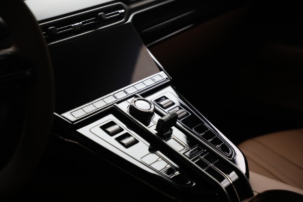 New 2026 Aston Martin Vantage for sale $240,100 at Pagani of Greenwich in Greenwich CT 06830 27