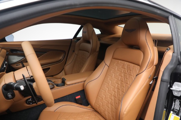 New 2026 Aston Martin Vanquish for sale $498,000 at Pagani of Greenwich in Greenwich CT 06830 16