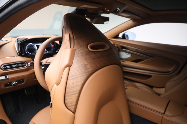 New 2026 Aston Martin Vanquish for sale $498,000 at Pagani of Greenwich in Greenwich CT 06830 17