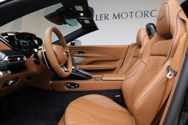 New 2026 Aston Martin Vantage Roadster for sale Sold at Pagani of Greenwich in Greenwich CT 06830 26