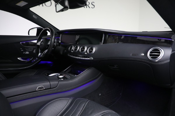 Used 2016 Mercedes-Benz S-Class AMG S 63 for sale Sold at Pagani of Greenwich in Greenwich CT 06830 17