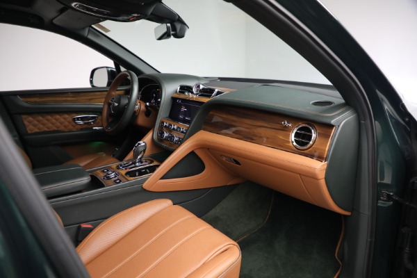 Used 2021 Bentley Bentayga V8 for sale $109,900 at Pagani of Greenwich in Greenwich CT 06830 27