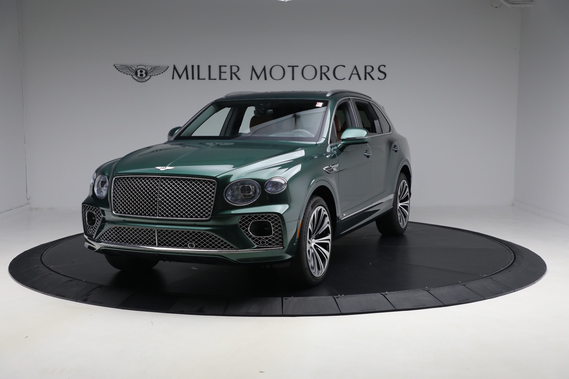 Used 2021 Bentley Bentayga V8 for sale $109,900 at Pagani of Greenwich in Greenwich CT 06830 1