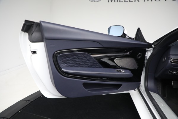 Used 2024 Aston Martin DB12 Volante for sale $245,900 at Pagani of Greenwich in Greenwich CT 06830 24