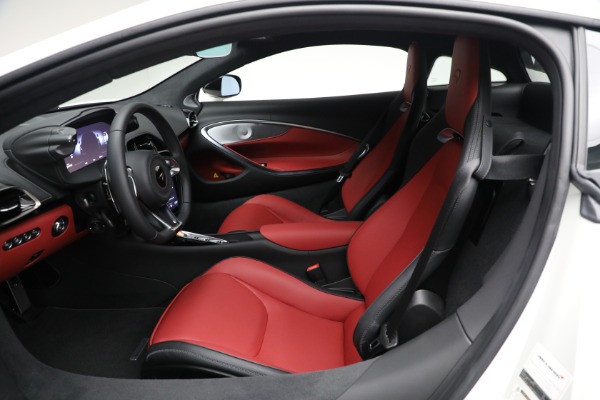 New 2026 McLaren Artura TechLux for sale $304,500 at Pagani of Greenwich in Greenwich CT 06830 22