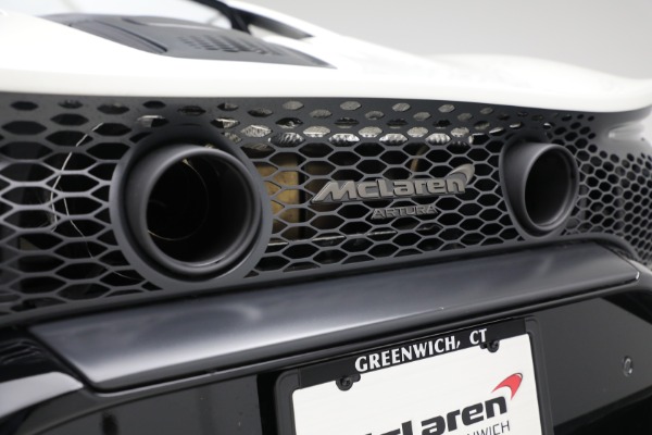 New 2026 McLaren Artura TechLux for sale $304,500 at Pagani of Greenwich in Greenwich CT 06830 27