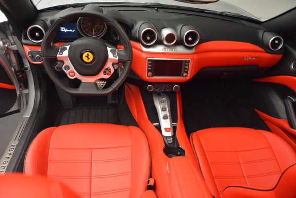 Used 2016 Ferrari California T for sale Sold at Pagani of Greenwich in Greenwich CT 06830 28