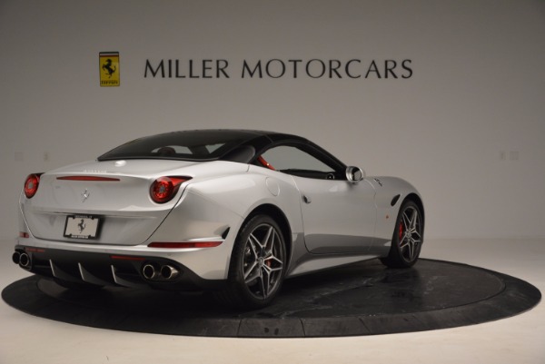 Used 2016 Ferrari California T for sale Sold at Pagani of Greenwich in Greenwich CT 06830 6