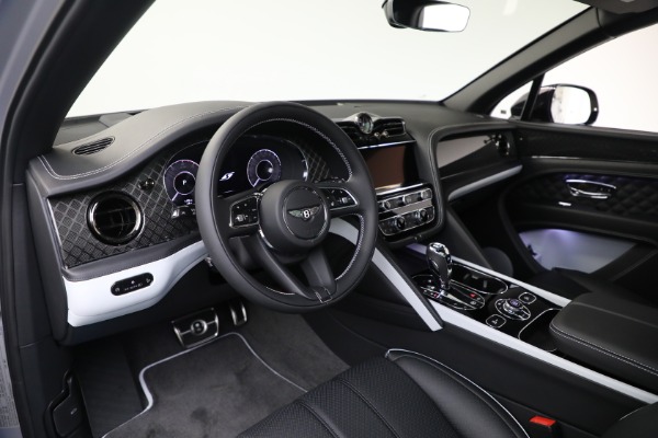 New 2025 Bentley Bentayga S Black Edition for sale $264,900 at Pagani of Greenwich in Greenwich CT 06830 15