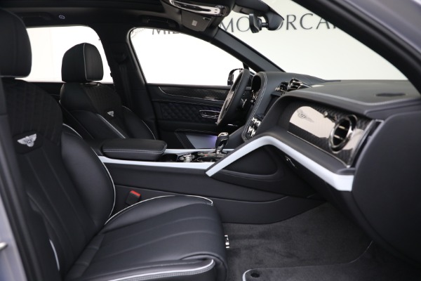 New 2025 Bentley Bentayga S Black Edition for sale $264,900 at Pagani of Greenwich in Greenwich CT 06830 23