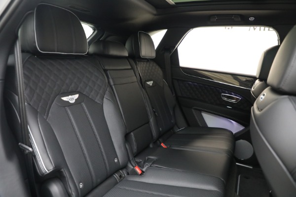 New 2025 Bentley Bentayga S Black Edition for sale $264,900 at Pagani of Greenwich in Greenwich CT 06830 28