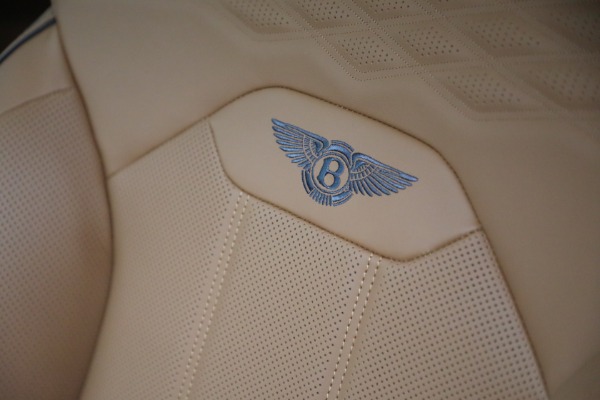 New 2025 Bentley Bentayga Azure V8 for sale Sold at Pagani of Greenwich in Greenwich CT 06830 15