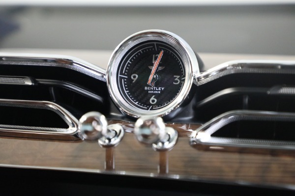 New 2025 Bentley Bentayga Azure V8 for sale Sold at Pagani of Greenwich in Greenwich CT 06830 22