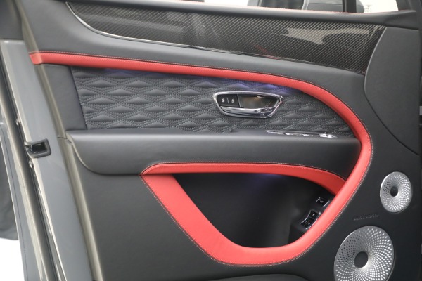 New 2026 Bentley Bentayga Speed V8 for sale $401,690 at Pagani of Greenwich in Greenwich CT 06830 14