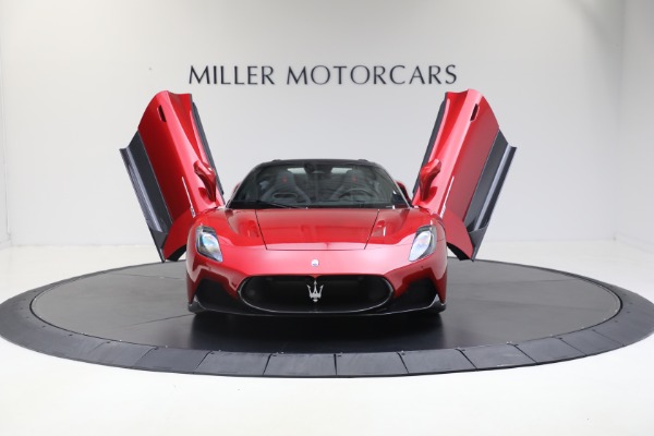Used 2024 Maserati MC20 Cielo for sale $239,900 at Pagani of Greenwich in Greenwich CT 06830 25