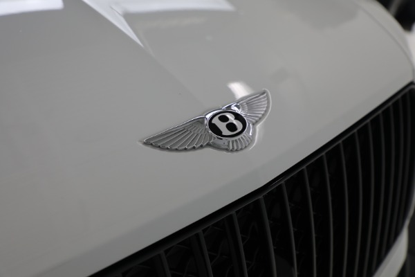 Used 2025 Bentley Bentayga EWB Azure V8 for sale $255,900 at Pagani of Greenwich in Greenwich CT 06830 13