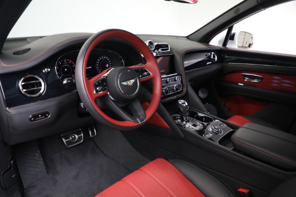 Used 2025 Bentley Bentayga EWB Azure V8 for sale $255,900 at Pagani of Greenwich in Greenwich CT 06830 15