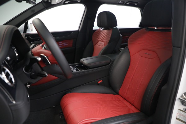 Used 2025 Bentley Bentayga EWB Azure V8 for sale $255,900 at Pagani of Greenwich in Greenwich CT 06830 17