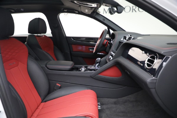 Used 2025 Bentley Bentayga EWB Azure V8 for sale $255,900 at Pagani of Greenwich in Greenwich CT 06830 22
