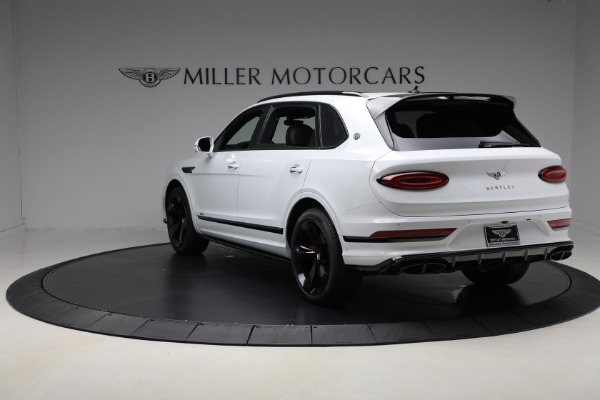 Used 2025 Bentley Bentayga EWB Azure V8 for sale $255,900 at Pagani of Greenwich in Greenwich CT 06830 3