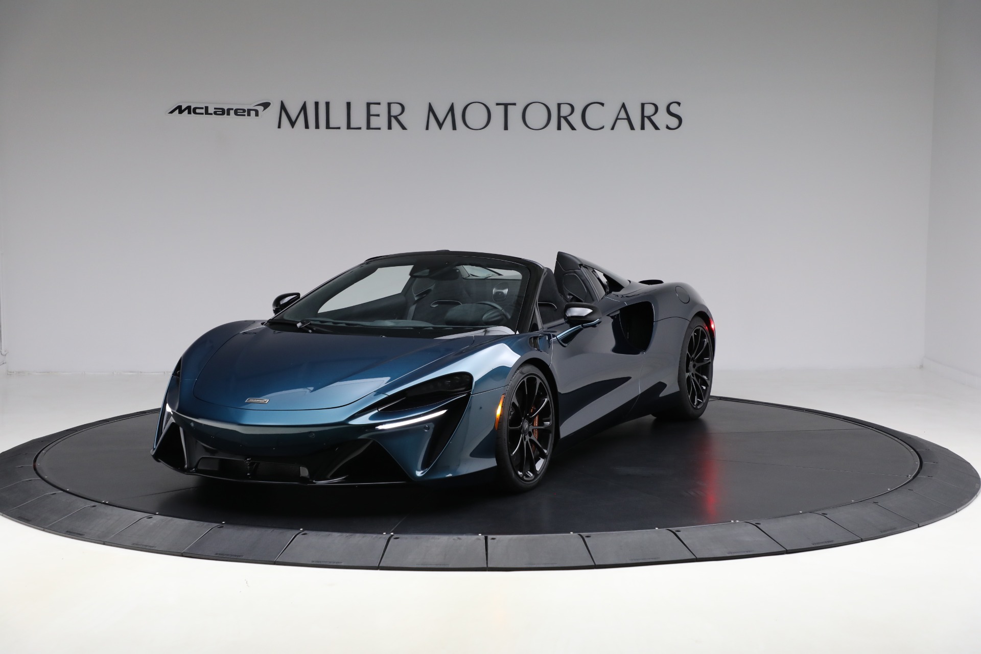 Used 2025 McLaren Artura Spider for sale Sold at Pagani of Greenwich in Greenwich CT 06830 1