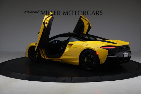Used 2024 McLaren Artura for sale $193,900 at Pagani of Greenwich in Greenwich CT 06830 16