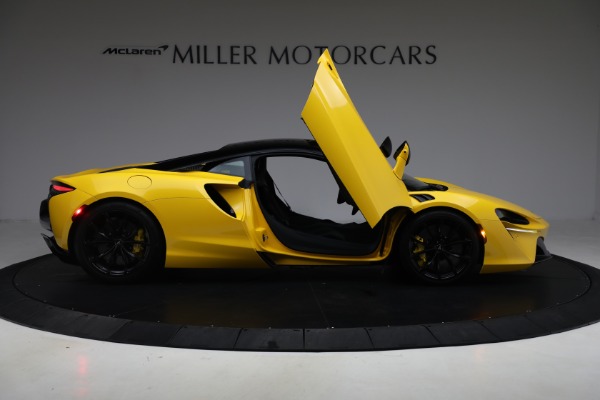 Used 2024 McLaren Artura for sale $193,900 at Pagani of Greenwich in Greenwich CT 06830 19