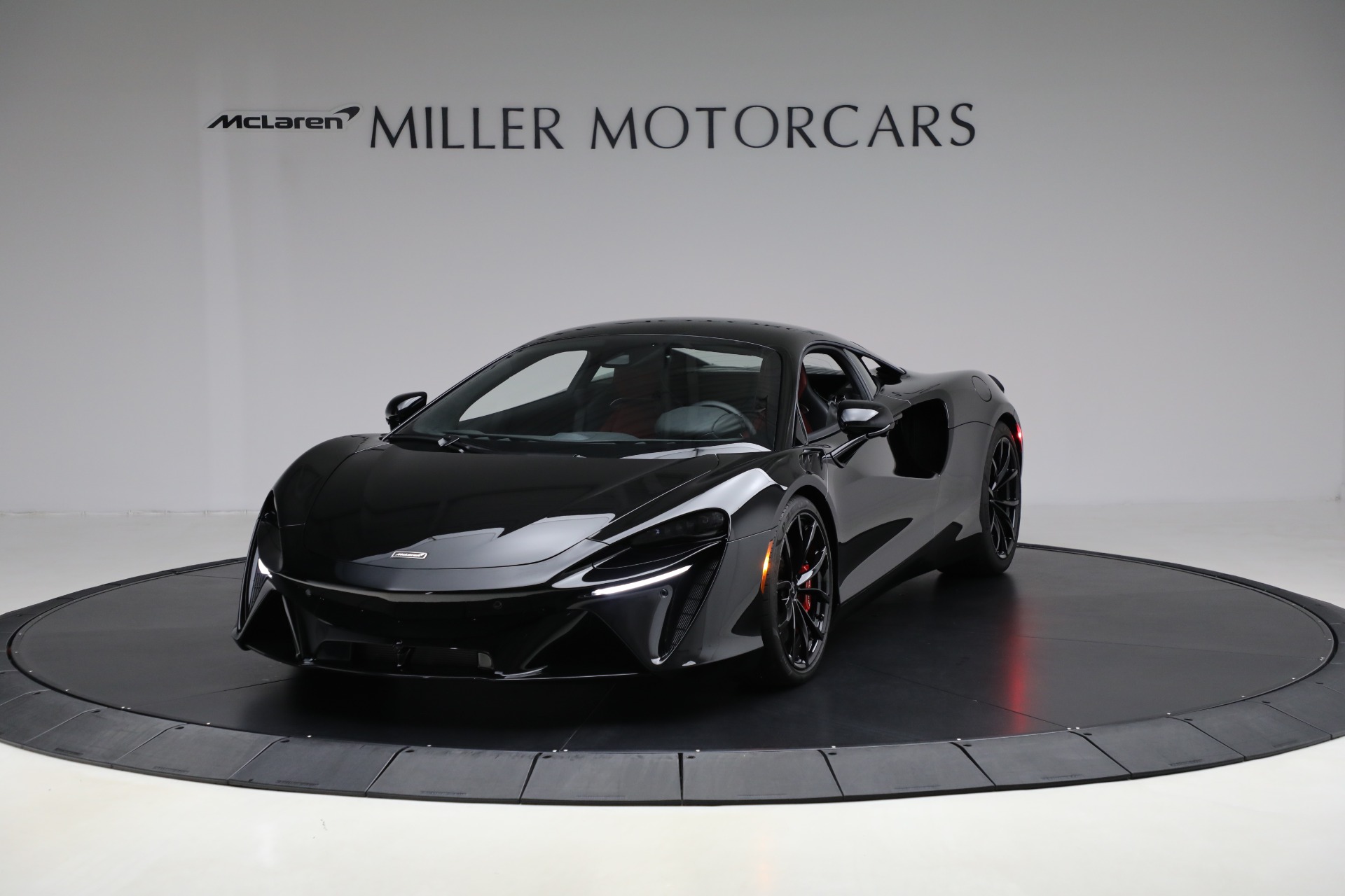 Used 2024 McLaren Artura TechLux for sale $196,900 at Pagani of Greenwich in Greenwich CT 06830 1