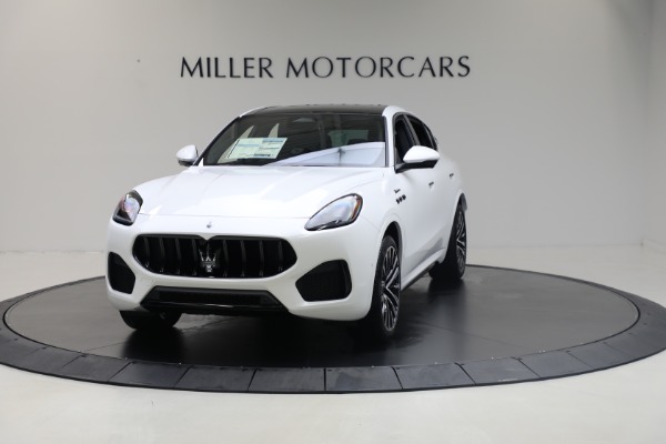 Used 2025 Maserati Grecale Modena for sale $61,116 at Pagani of Greenwich in Greenwich CT 06830 12