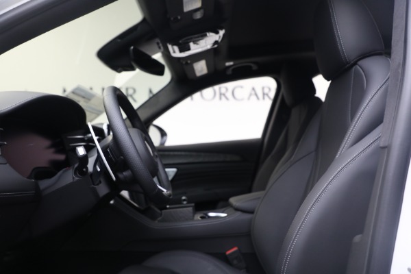 Used 2025 Maserati Grecale Modena for sale $61,116 at Pagani of Greenwich in Greenwich CT 06830 14