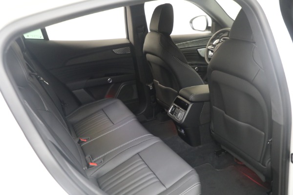 Used 2025 Maserati Grecale Modena for sale $61,116 at Pagani of Greenwich in Greenwich CT 06830 20