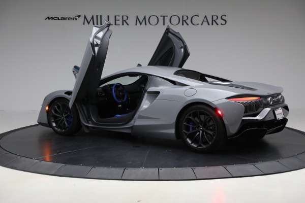 Used 2023 McLaren Artura for sale $184,900 at Pagani of Greenwich in Greenwich CT 06830 16
