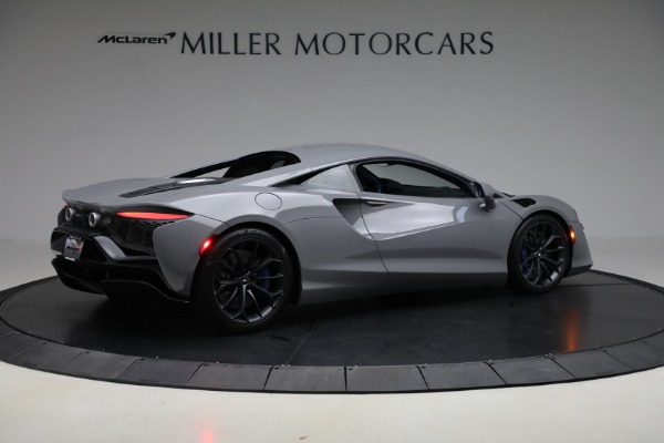 Used 2023 McLaren Artura for sale $184,900 at Pagani of Greenwich in Greenwich CT 06830 8