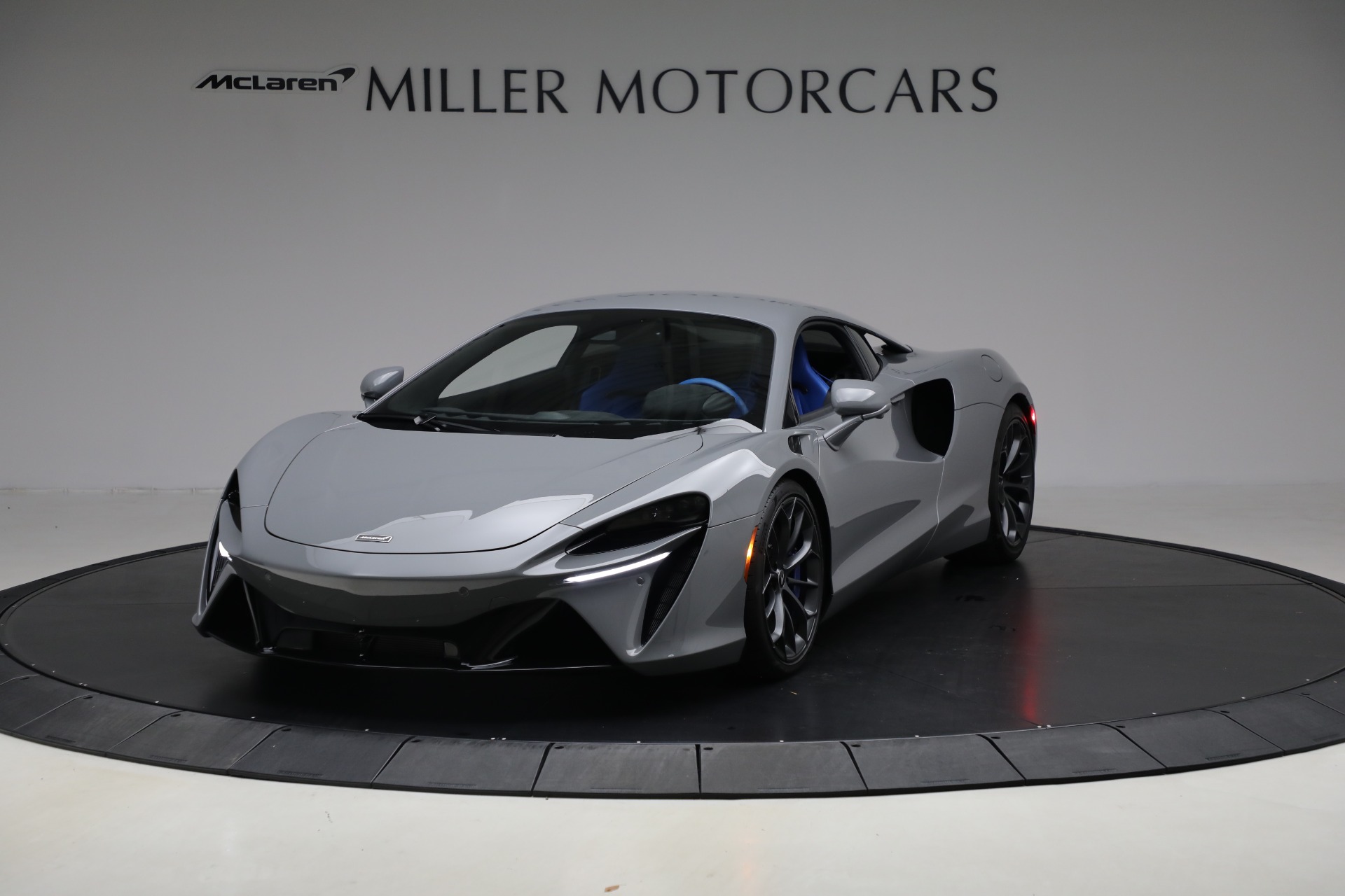 Used 2023 McLaren Artura for sale $184,900 at Pagani of Greenwich in Greenwich CT 06830 1