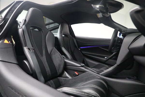 Used 2026 McLaren 750S TechLux for sale $379,900 at Pagani of Greenwich in Greenwich CT 06830 19