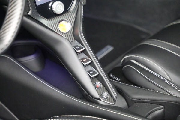 Used 2026 McLaren 750S TechLux for sale $379,900 at Pagani of Greenwich in Greenwich CT 06830 22