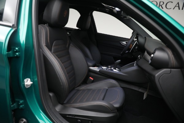 New 2025 Alfa Romeo Giulia Intensa for sale Sold at Pagani of Greenwich in Greenwich CT 06830 13
