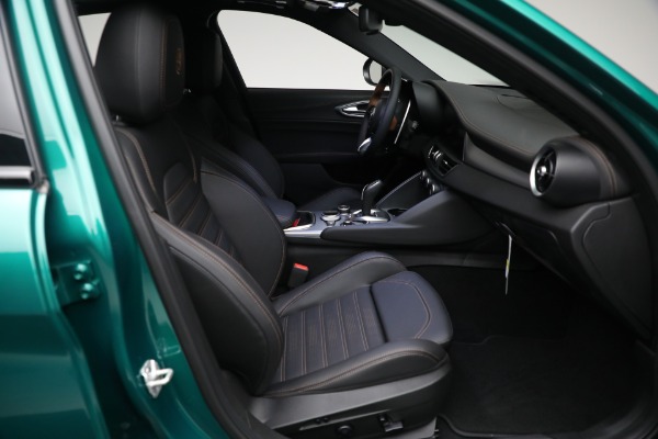 New 2025 Alfa Romeo Giulia Intensa for sale Sold at Pagani of Greenwich in Greenwich CT 06830 15