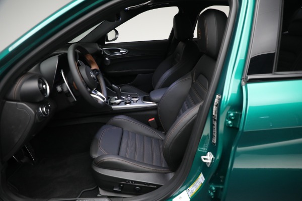 New 2025 Alfa Romeo Giulia Intensa for sale Sold at Pagani of Greenwich in Greenwich CT 06830 16