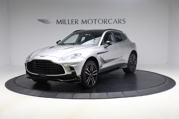 2025 Aston Martin DBX