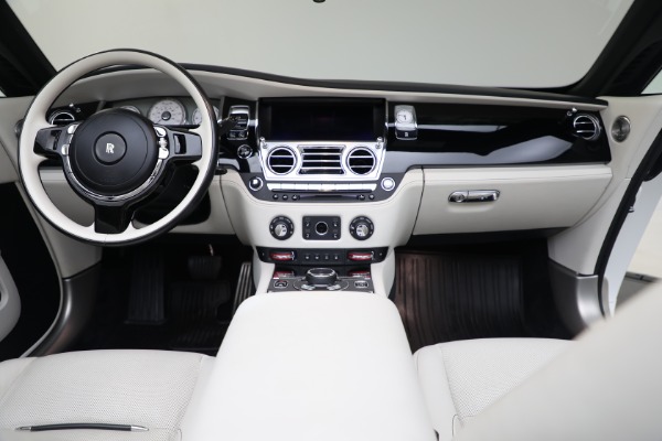 Used 2019 Rolls-Royce Dawn for sale Sold at Pagani of Greenwich in Greenwich CT 06830 19