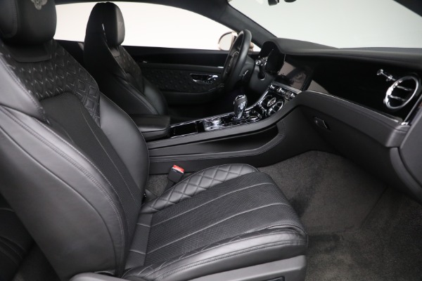 Used 2022 Bentley Continental GT V8 for sale $159,900 at Pagani of Greenwich in Greenwich CT 06830 28