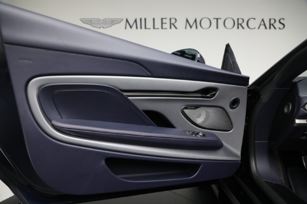 New 2026 Aston Martin Vanquish Volante for sale $558,200 at Pagani of Greenwich in Greenwich CT 06830 25