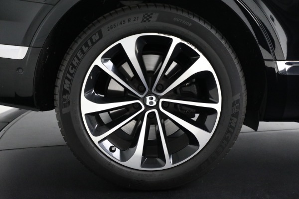 Used 2018 Bentley Bentayga W12 Onyx Edition for sale Sold at Pagani of Greenwich in Greenwich CT 06830 14