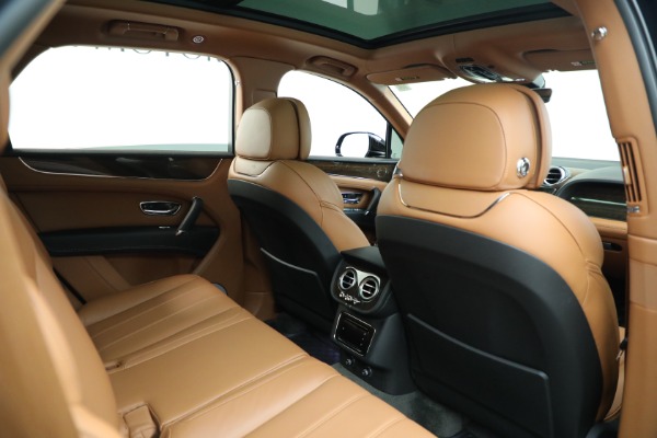 Used 2018 Bentley Bentayga W12 Onyx Edition for sale Sold at Pagani of Greenwich in Greenwich CT 06830 27