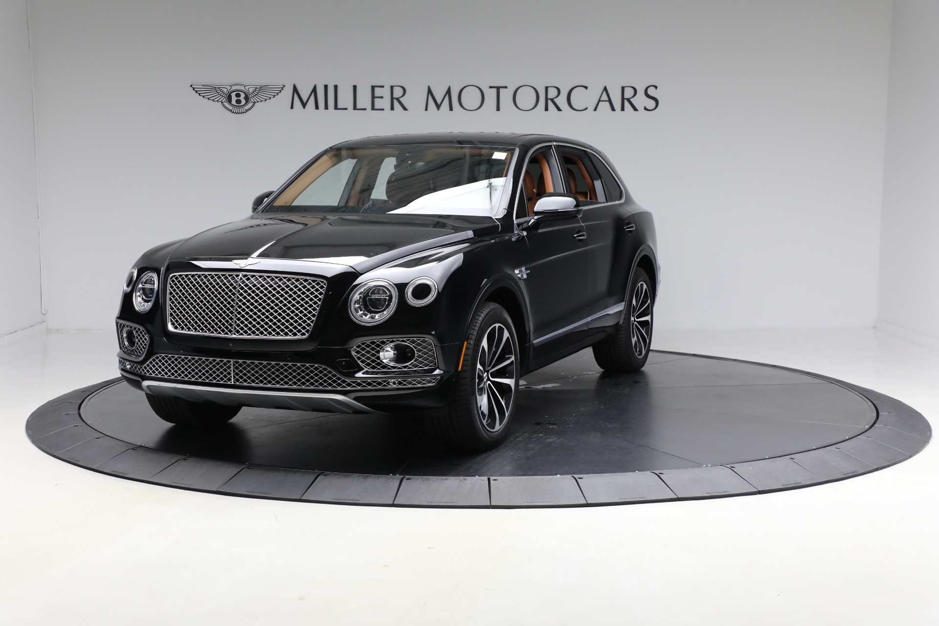 Used 2018 Bentley Bentayga W12 Onyx Edition for sale Sold at Pagani of Greenwich in Greenwich CT 06830 1