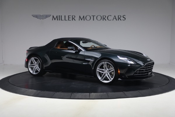 New 2026 Aston Martin Vantage Roadster for sale $260,300 at Pagani of Greenwich in Greenwich CT 06830 21