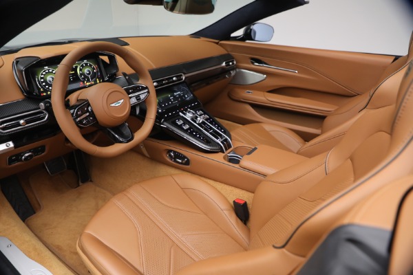 New 2026 Aston Martin Vantage Roadster for sale $260,300 at Pagani of Greenwich in Greenwich CT 06830 23