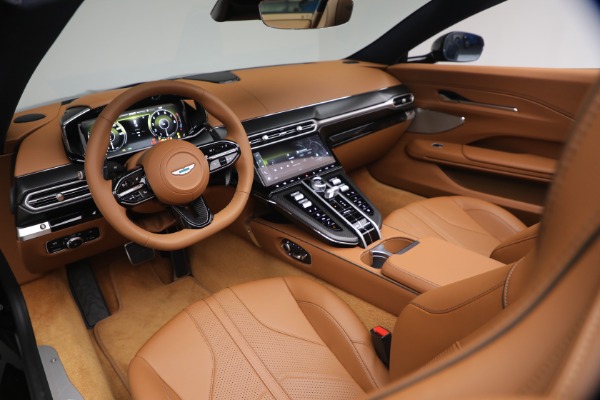 New 2026 Aston Martin Vantage Roadster for sale $260,300 at Pagani of Greenwich in Greenwich CT 06830 27