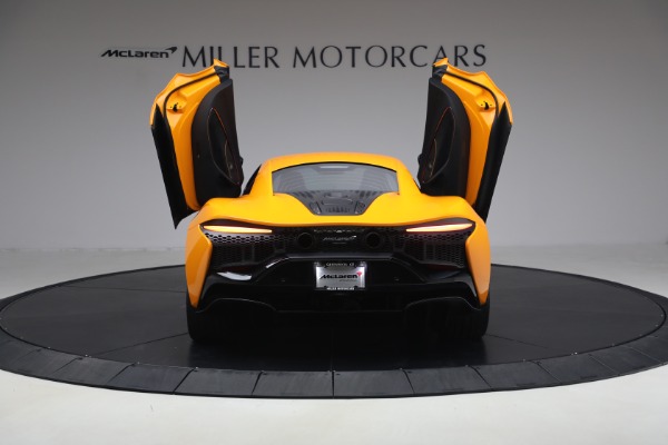 Used 2024 McLaren Artura Performance for sale $192,900 at Pagani of Greenwich in Greenwich CT 06830 17